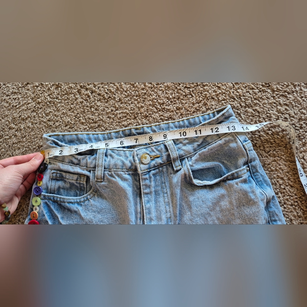 Wide Leg Ripped Jeans With Button Detail! - Picture 5 of 9